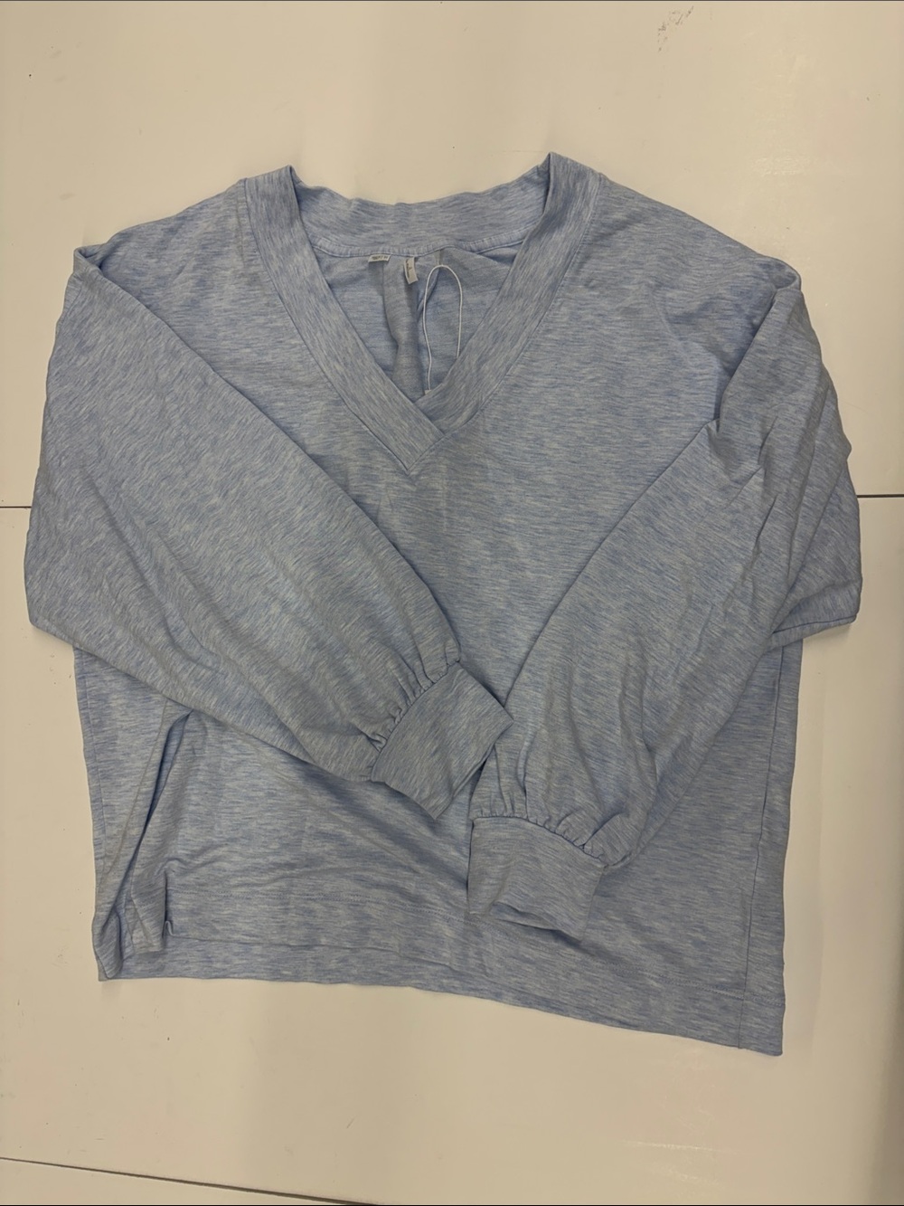 New Travis Mathew Women’s V-Neck Pullover Sweatshirt Size Medium